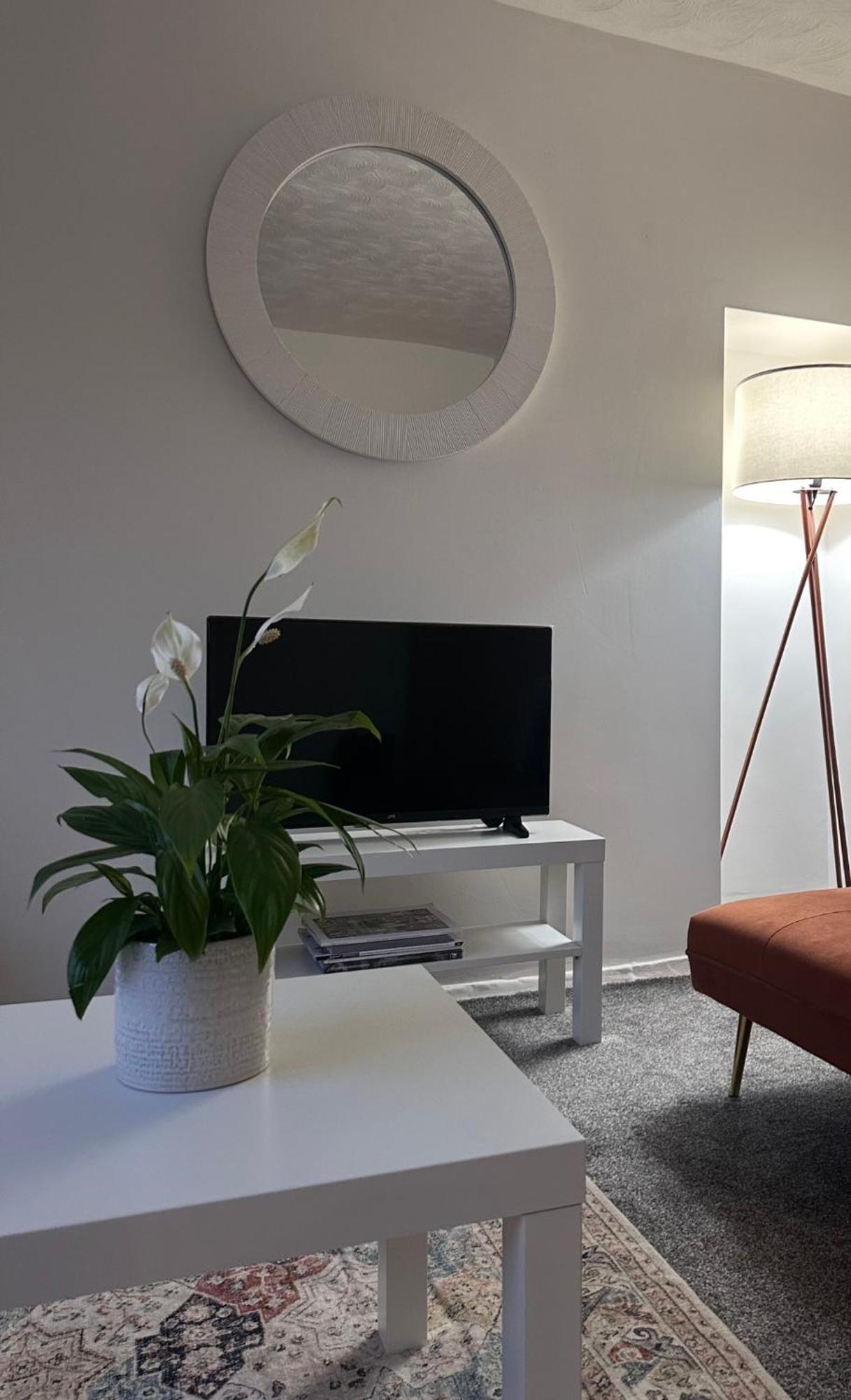 Ocean Village Marina 2 Bedroom Apartment With Balcony! Саутгемптон Экстерьер фото